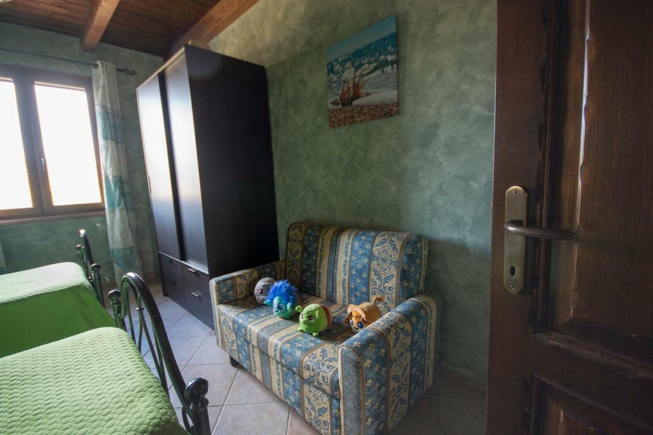 Casa Vacanza Il Mandorlo Domusnovas Екстер'єр фото