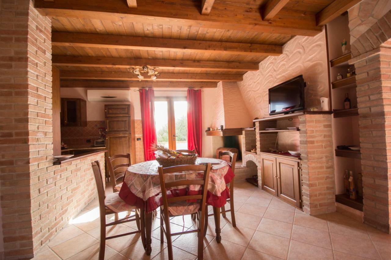 Casa Vacanza Il Mandorlo Domusnovas Екстер'єр фото