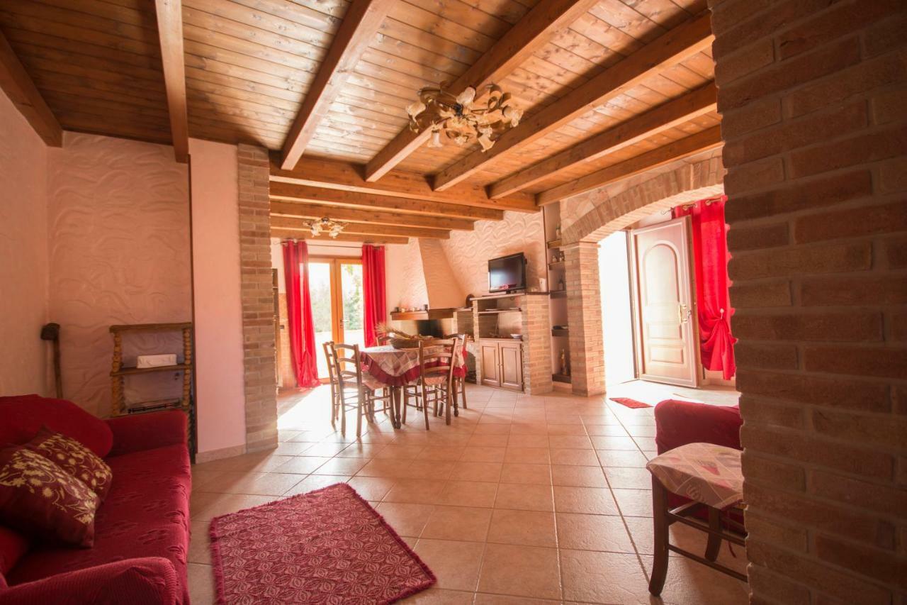 Casa Vacanza Il Mandorlo Domusnovas Екстер'єр фото